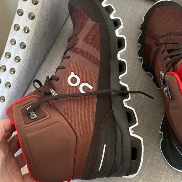 ON Mens Sz 10 sneaker boots maroon NEW - Picture 11 of 13